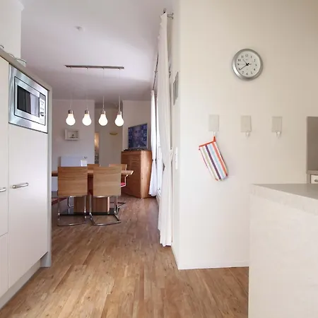 Haus Schaper Whg 3 Og アパート ケレンフーゼン